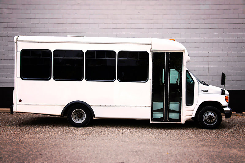 18 passenger coach bus